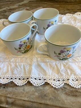 Porcelain White Floral Mug - Wildflower Pattern